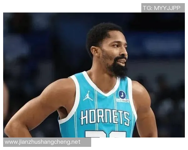 32岁丁威迪正式被裁:11年老将突然失业 曾为湖人篮网效力过 32岁丁威迪正式被裁:11年老将突然失业 曾为湖人篮网效力过